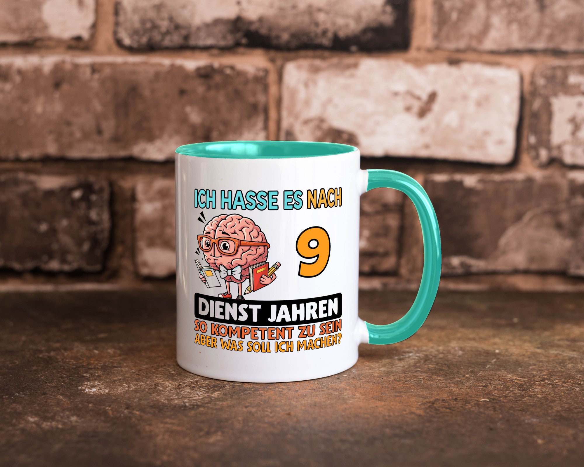 9 Dienstjahre | Arbeit Kompetent Humor Kollegen Büro Geschenkidee Tasse