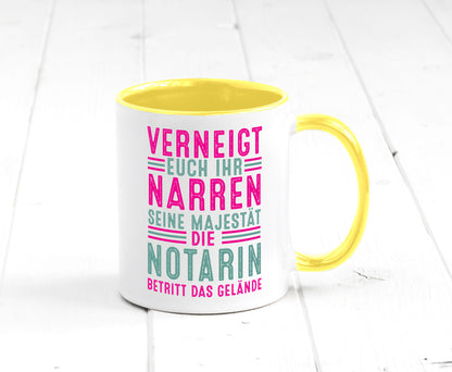 Verneigt euch: Notarin | Juristin lustig Humor Geschenkidee Geschenk Tasse
