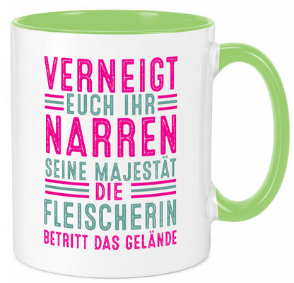 Verneigt euch: Fleischerin | Schlachterei v2 Geschenkidee Humor Tasse