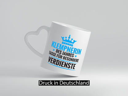 Besonderer Verdienst: Klempnerin | Klempnerinnen Geschenkidee Humor Tasse