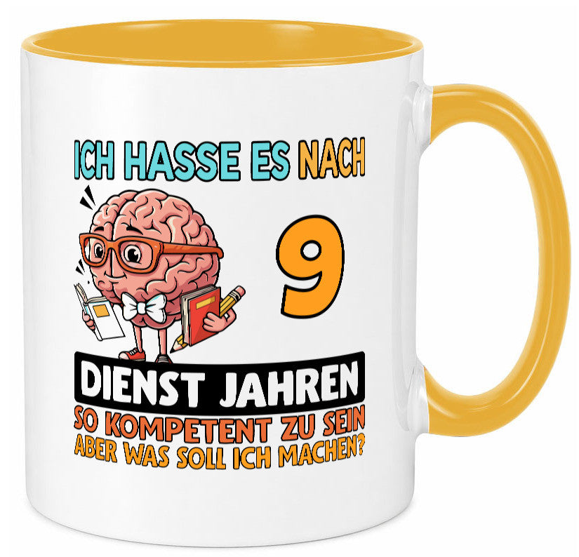 9 Dienstjahre | Arbeit Kompetent Humor Kollegen Büro Geschenkidee Tasse