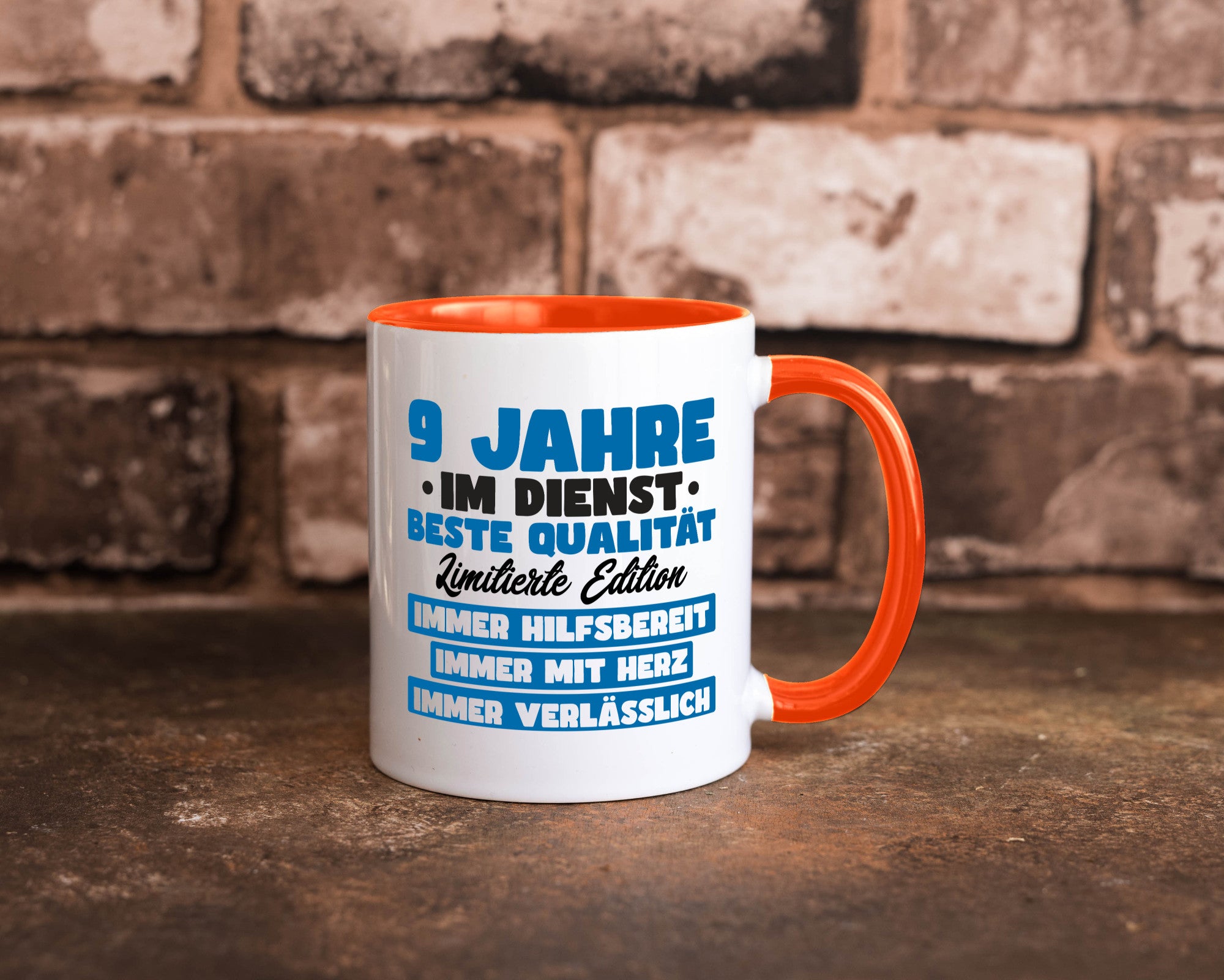 9 Jahre im Dienst | Jubiläum Arbeit v7 lustig Kollegen Büro Geschenk Tasse