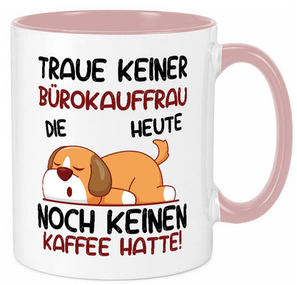 Traue keiner Bürokauffrau | Kauffrau lustig Arbeit Kollegen Büro Geschenk Tasse