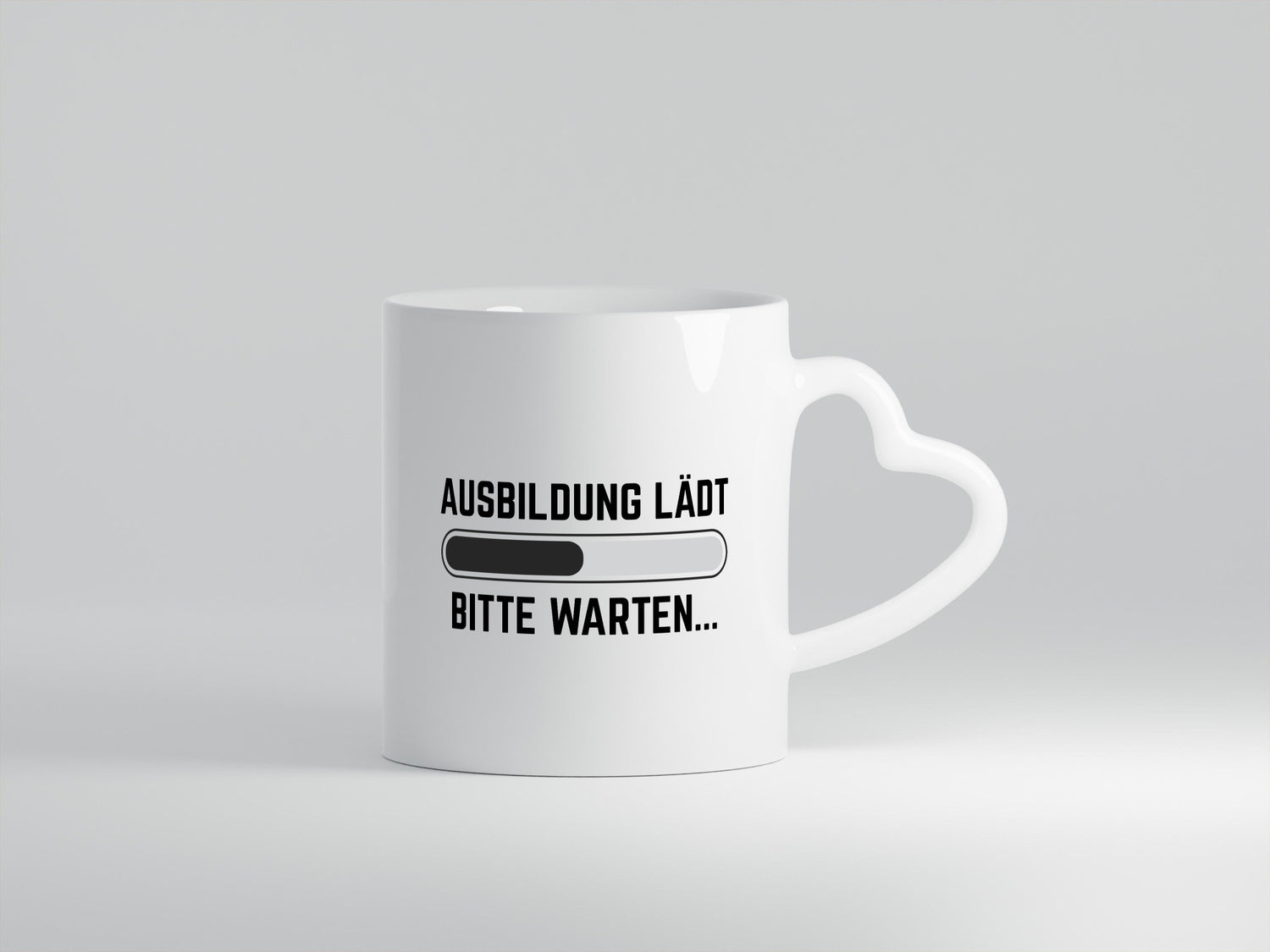 Ausbildung Lädt bitte warten | lustiger Spruch Geschenk Humor Geschenkidee Tasse