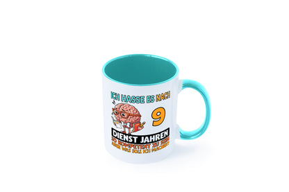 9 Dienstjahre | Arbeit Kompetent Humor Kollegen Büro Geschenkidee Tasse