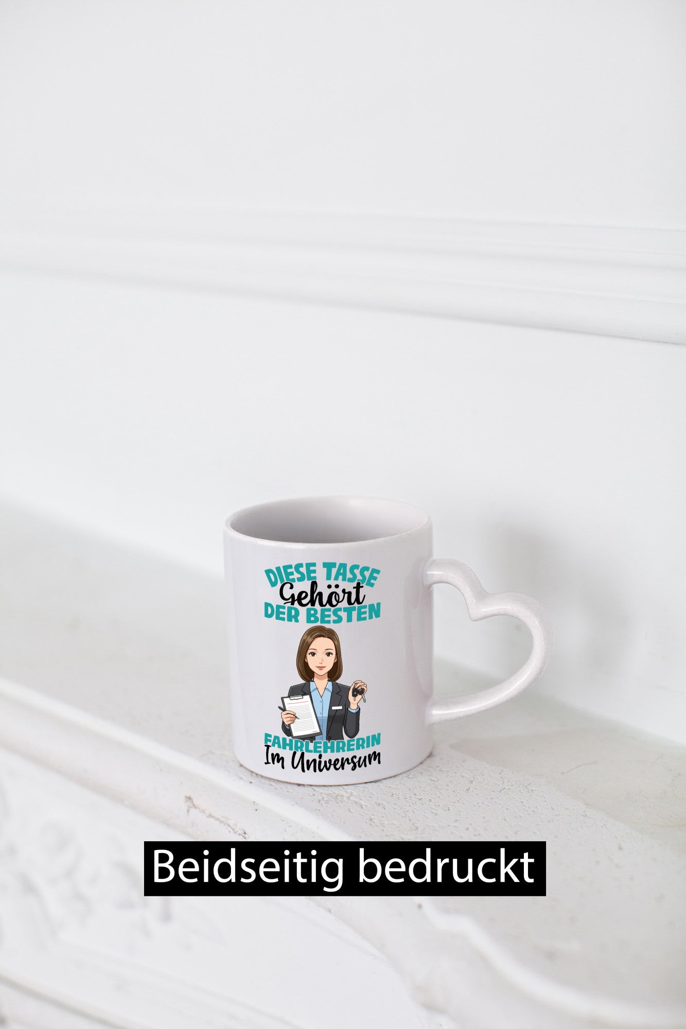 Im Universum: Fahrlehrerin| Fahrschule lustig Humor Geschenkidee Geschenk Tasse