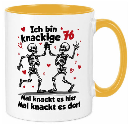 76. Geburtstag | Knackige 76 Ich bin alt v2 Humor Geschenkidee Tasse