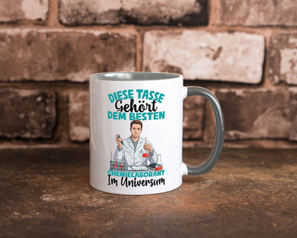 Im Universum: Chemielaborant | Laborant Chemie Humor Geschenkidee Tasse