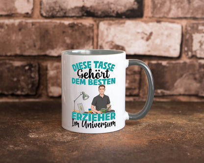 Im Universum: Erzieher | Pädagoge Schule lustig Humor Geschenkidee Geschenk