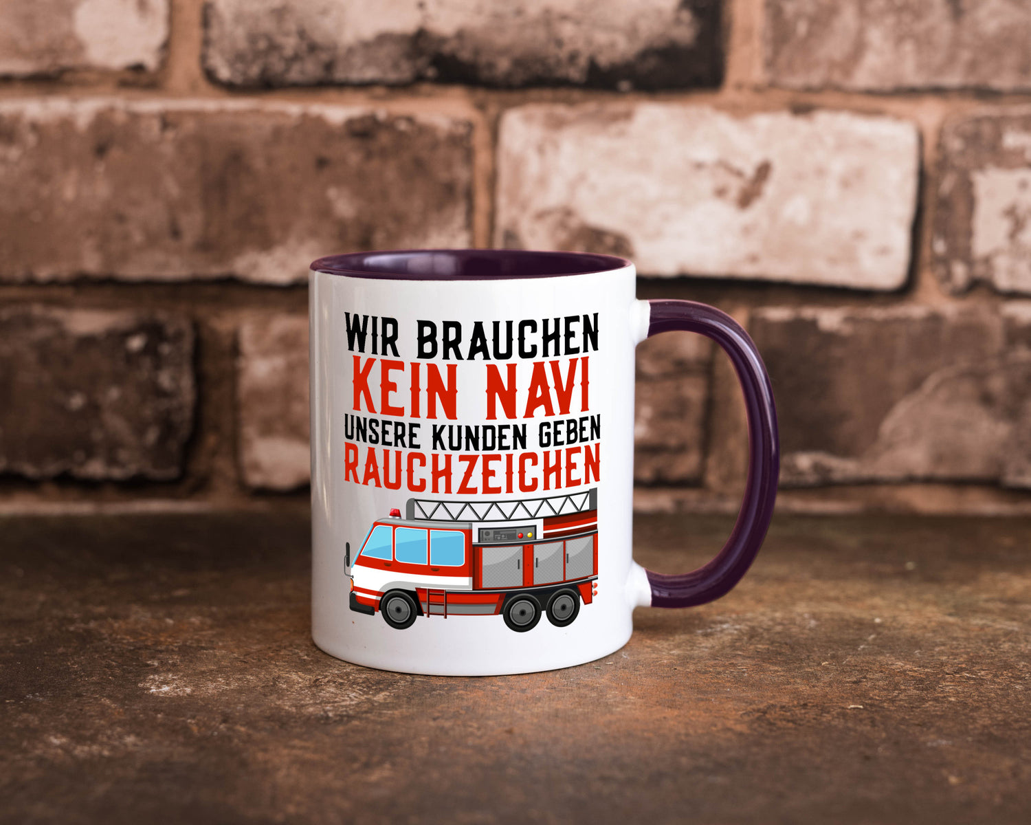 Wir brauchen kein Navi | Feuerwehr Brand Rauchzeichen Geschenkidee Humor Tasse