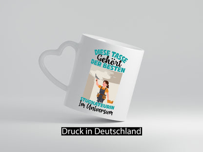 Im Universum: Stuckateurin | Innenausbau lustiger Spruch Geschenk Humor