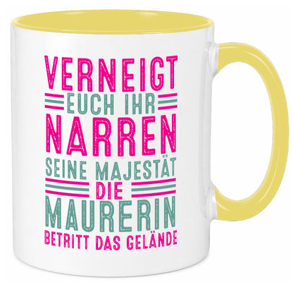 Verneigt euch: Maurerin Humor Geschenkidee Tasse