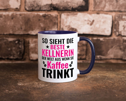 Kaffee trinkt: Kellnerin | Beruf kellnern Bedienung Humor Arbeit Kollegen Büro