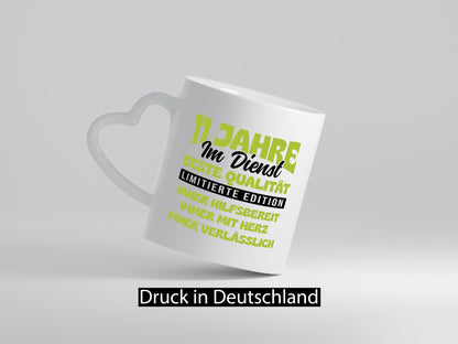 11 Jahre im Dienst | Jubiläum Arbeit v4 Humor Kollegen Büro Geschenkidee Tasse
