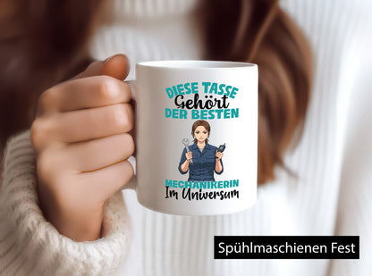 Im Universum: Mechanikerin | KFZ lustiger Spruch Geschenk Humor Geschenkidee