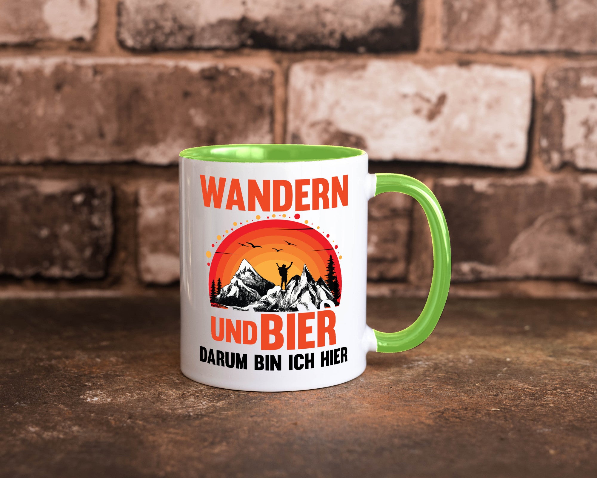 Wandern und Bier darum bin ich hier | lustiger Spruch Geschenk Humor