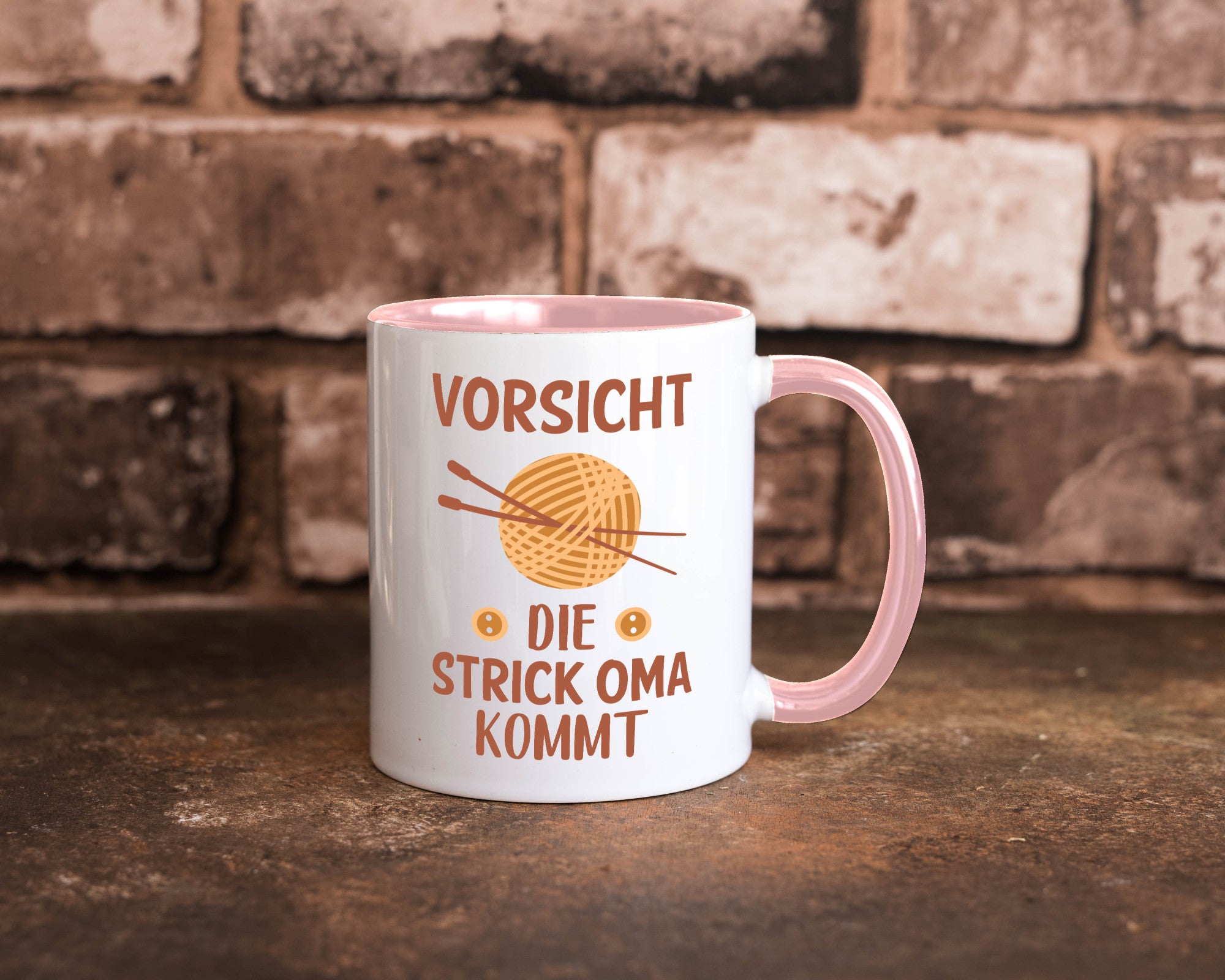 Vorsicht, Strickoma kommt | Wolle Stricknadeln Humor Familie Geschenkidee Tasse
