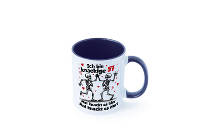 57. Geburtstag | Knackige 57 Ich bin alt lustig Geschenkidee Geschenk Tasse