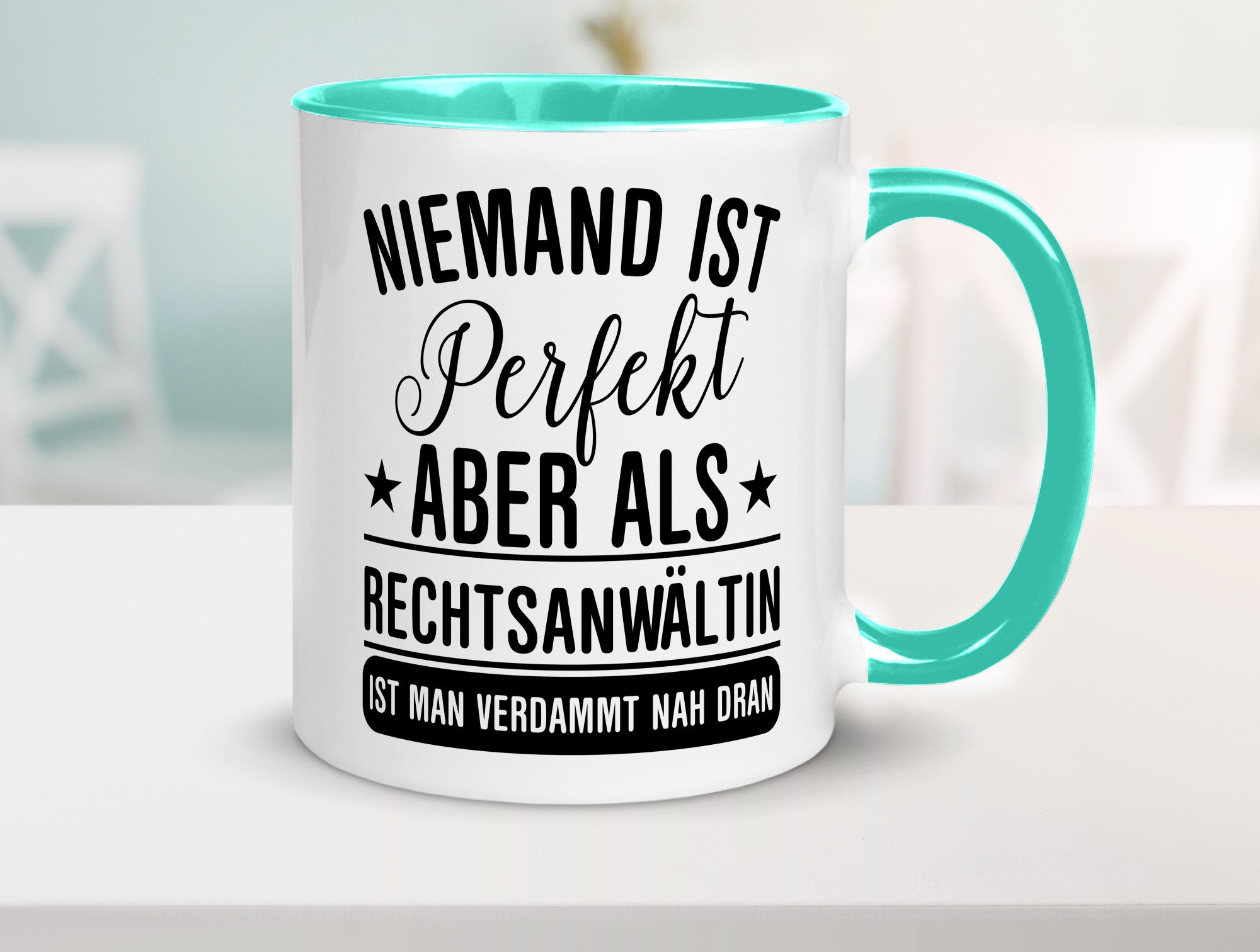 Verdammt nah dran: Rechtsanwältin | Jurstin Anwältin lustiger Spruch Geschenk
