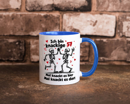 57. Geburtstag | Knackige 57 Ich bin alt lustig Geschenkidee Geschenk Tasse