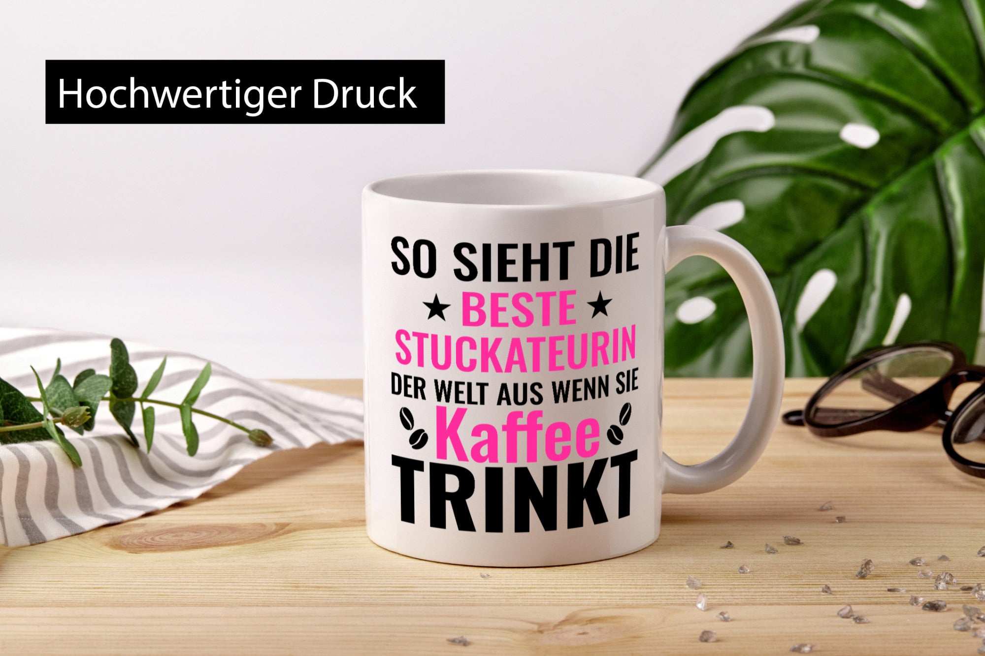 Kaffee trinkt: Stuckateurin | Innenausbau Geschenk Humor Geschenkidee lustiger