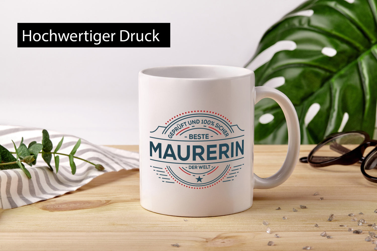 Geprüft und sicher: Maurerin lustiger Spruch Geschenk Humor Geschenkidee Tasse