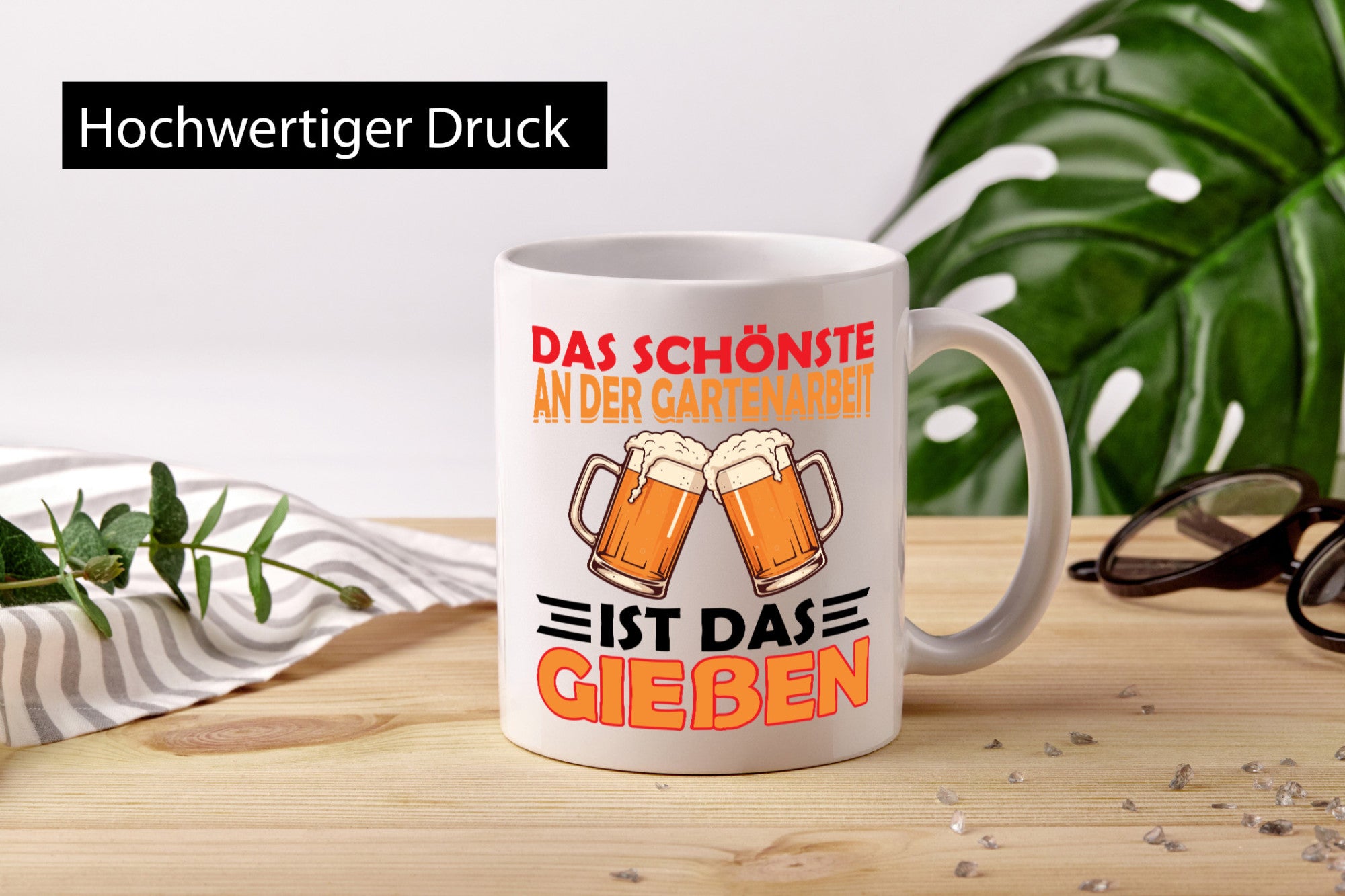 Das schönste an gartenarbeit ist Gießen | Biertrinker Geschenkidee Arbeit