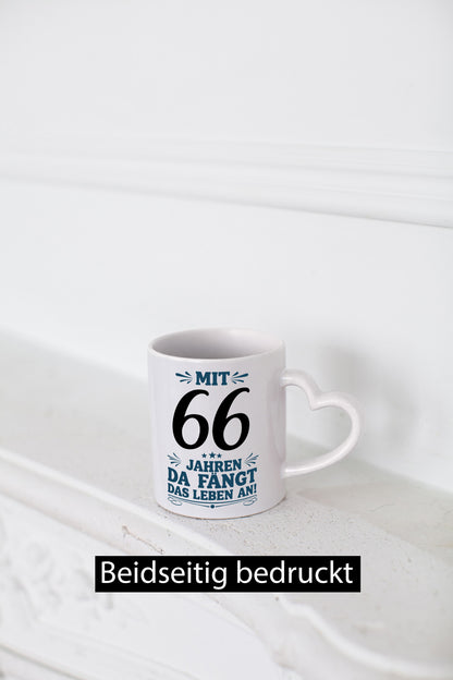 Mit 66 Jahren fängt das leben erst an | 66. Geburtstag v2 Geschenkidee Humor