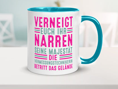 Verneigt euch: Vermessungstechnikerin | Techniker Humor Geschenkidee Tasse