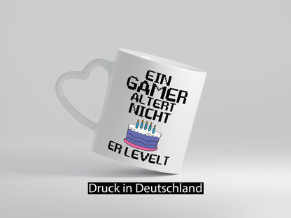 Ein Gamer levelt | Geburtstag Tasse Zocker Gaming Humor Geschenkidee