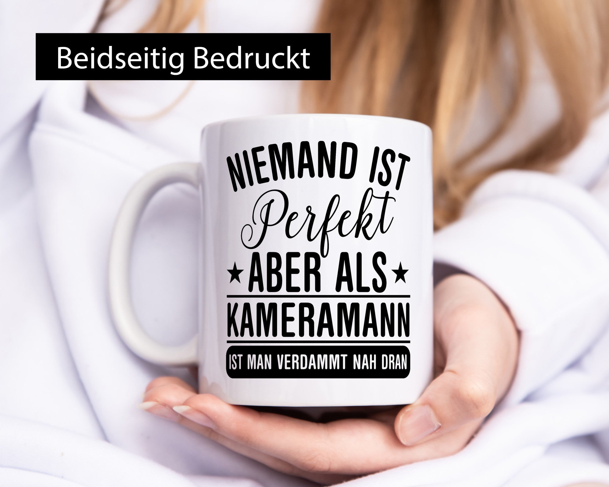 Verdammt nah dran: Kameramann | Kamera lustig Humor Geschenkidee Geschenk Tasse