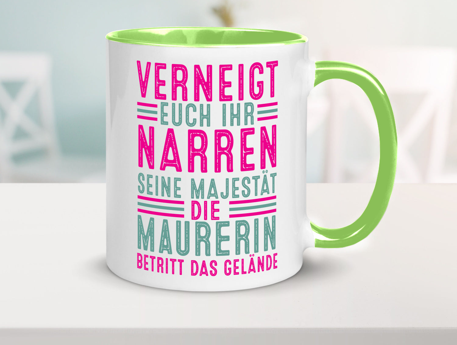 Verneigt euch: Maurerin Humor Geschenkidee Tasse