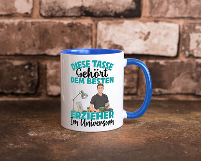 Im Universum: Erzieher | Pädagoge Schule lustig Humor Geschenkidee Geschenk
