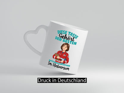 Im Universum: Rettungssanitäterin | Sanitäter lustiger Spruch Geschenk Humor