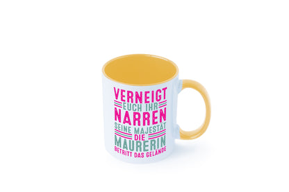 Verneigt euch: Maurerin Humor Geschenkidee Tasse