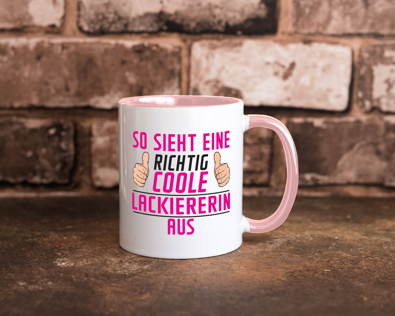 Richtig Coole Lackiererin | lackieren Geschenkidee Humor Tasse