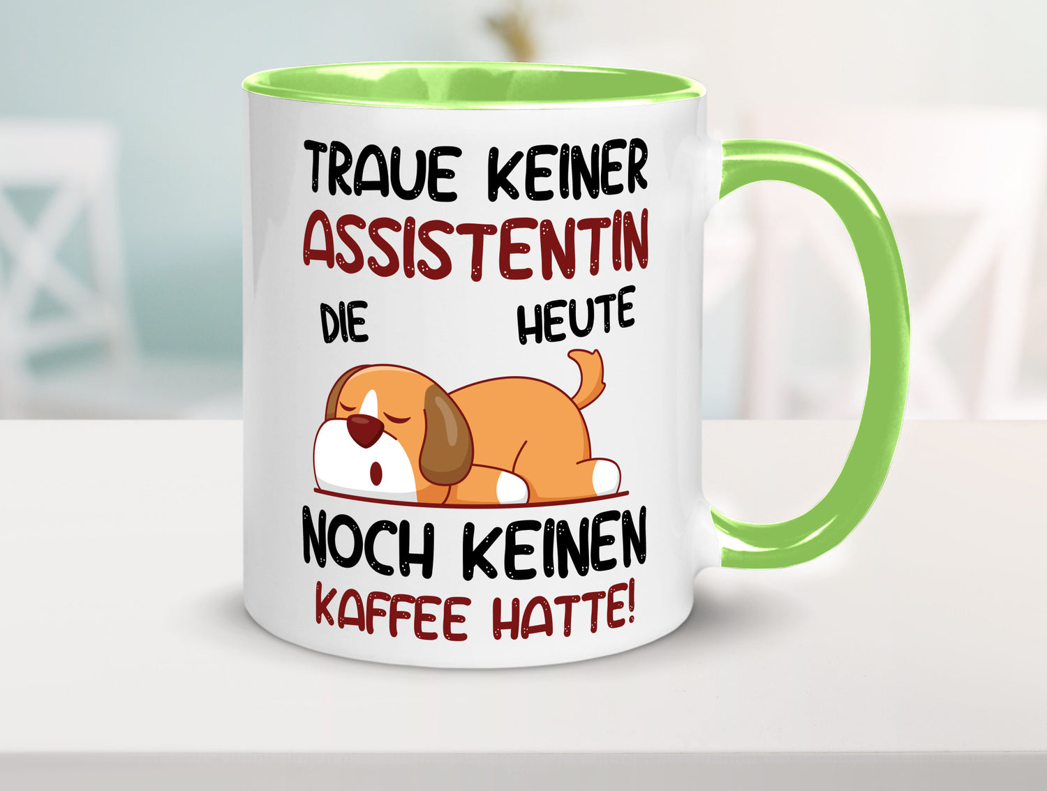 Traue keiner Assistentin | Assistenz Hilfskraft Humor Geschenkidee Tasse