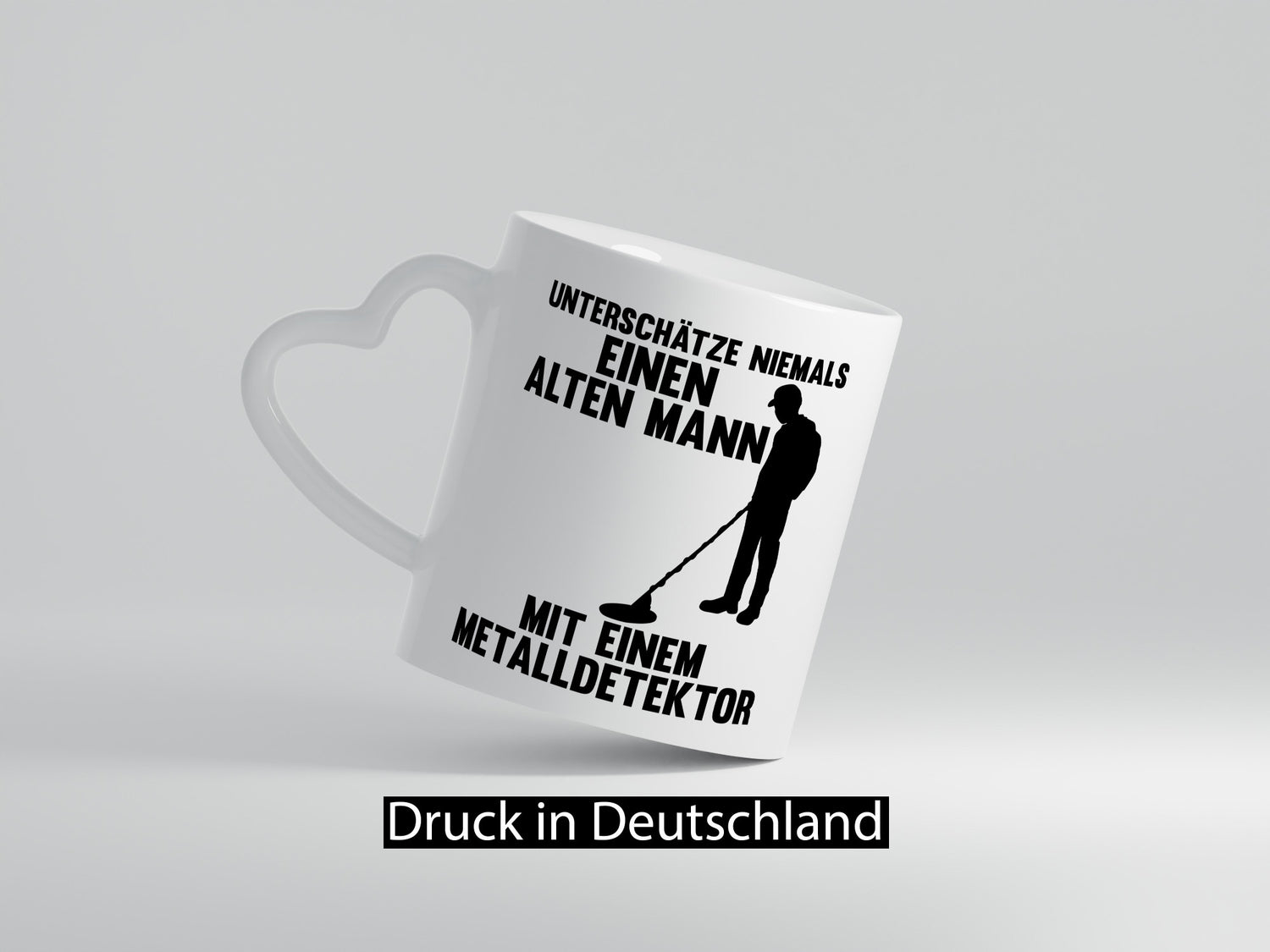 Unterschätze keinen Mann mit Metalldetektor | Geschenkidee Humor Tasse