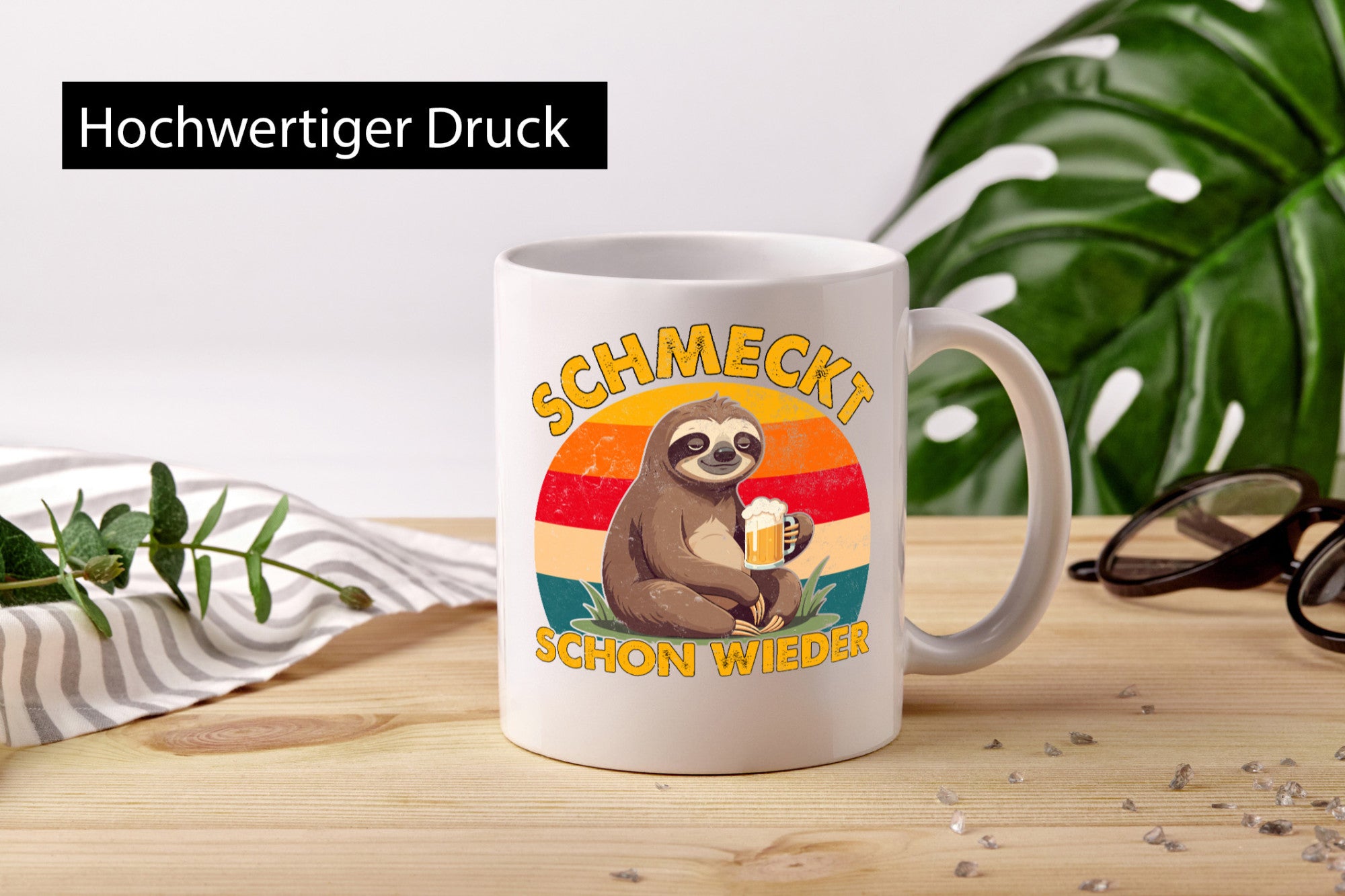 Schmeckt schon wieder | Biertrinker Faultier v2 Geschenk Tierliebhaber Humor
