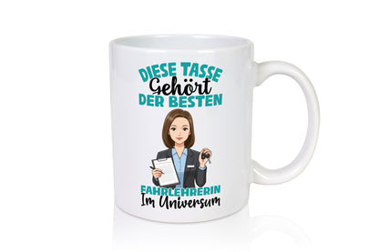Im Universum: Fahrlehrerin| Fahrschule lustig Humor Geschenkidee Geschenk Tasse