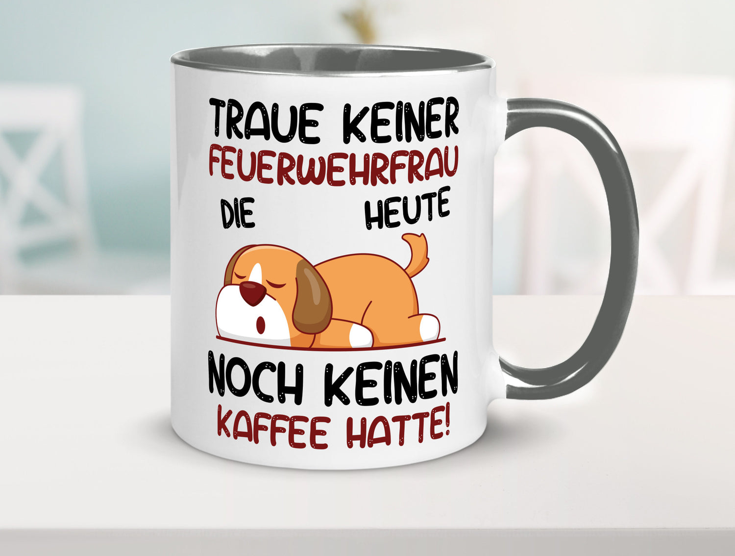 Traue keiner Feuerwehrfrau | Feuerwehr lustig Humor Geschenkidee Geschenk Tasse
