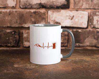 Berge und Bier | Wandern Wanderer Biertrinken Geschenkidee Humor Tasse