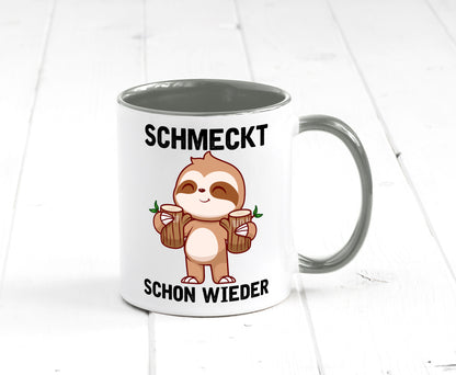 Schmeckt schon wieder | Frankfurt Hessen v2 Geschenkidee Humor Tasse