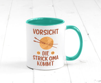 Vorsicht, Strickoma kommt | Wolle Stricknadeln Humor Familie Geschenkidee Tasse