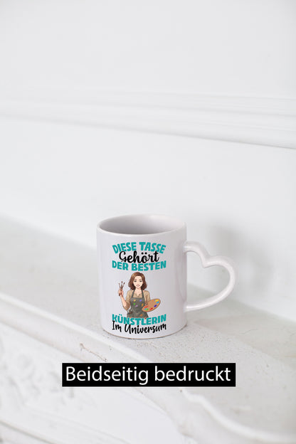 Im Universum: Künstlerin | Kunst lustig Humor Geschenkidee Geschenk Tasse