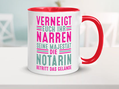 Verneigt euch: Notarin | Juristin lustig Humor Geschenkidee Geschenk Tasse