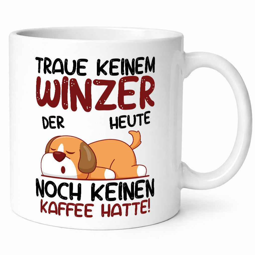 Traue keinem Winzer | Weinbauer Wein Geschenkidee Humor Tasse