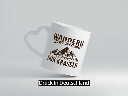 Wandern wie spazieren, nur krasser | Gebirge Bäume Geschenk Humor Geschenkidee