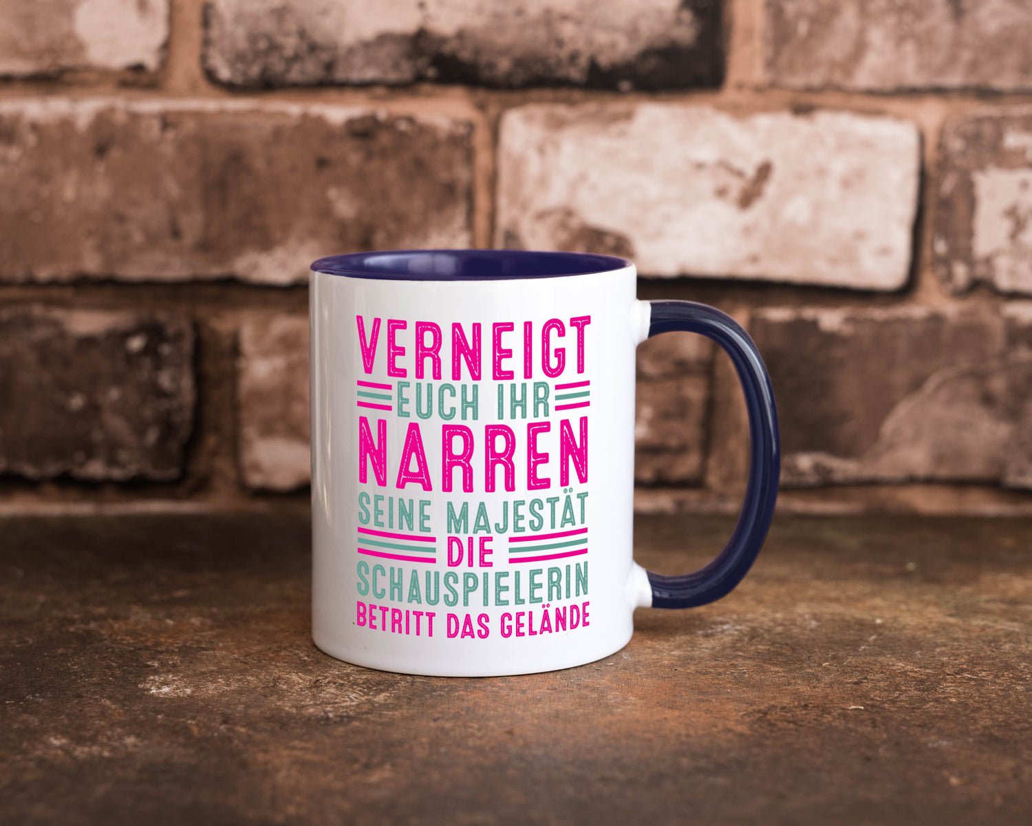 Verneigt euch: Schauspielerin | Theater Humor Geschenkidee Tasse