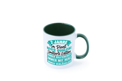 2 Jahre im Dienst | Jubiläum Arbeit v2 Geschenk Kollegen Büro lustiger Spruch Tasse